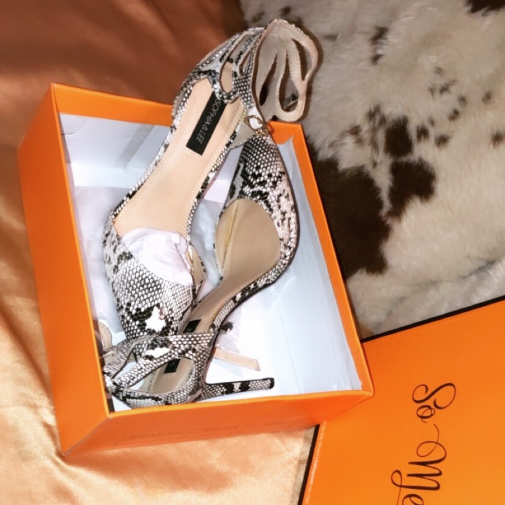 Sophia & Lee Snakeskin Pumps Sz 9